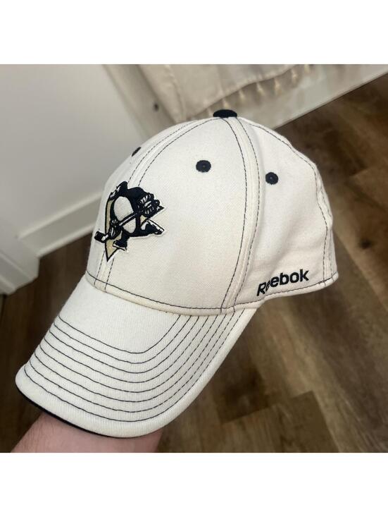 Reebok Other - NHL Pittsburgh Penguins Vintage L/XL Reebok Hat